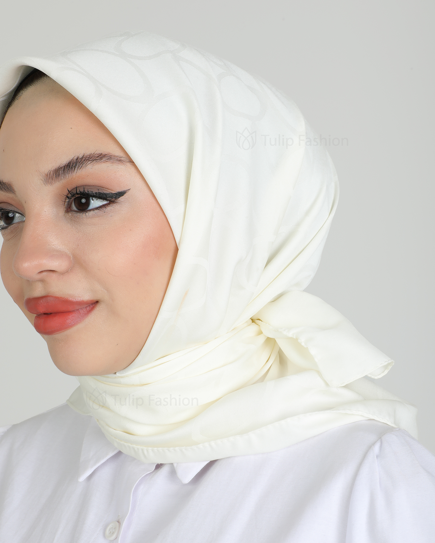 Hijab - Square Satin Leaf - Off-White - 4