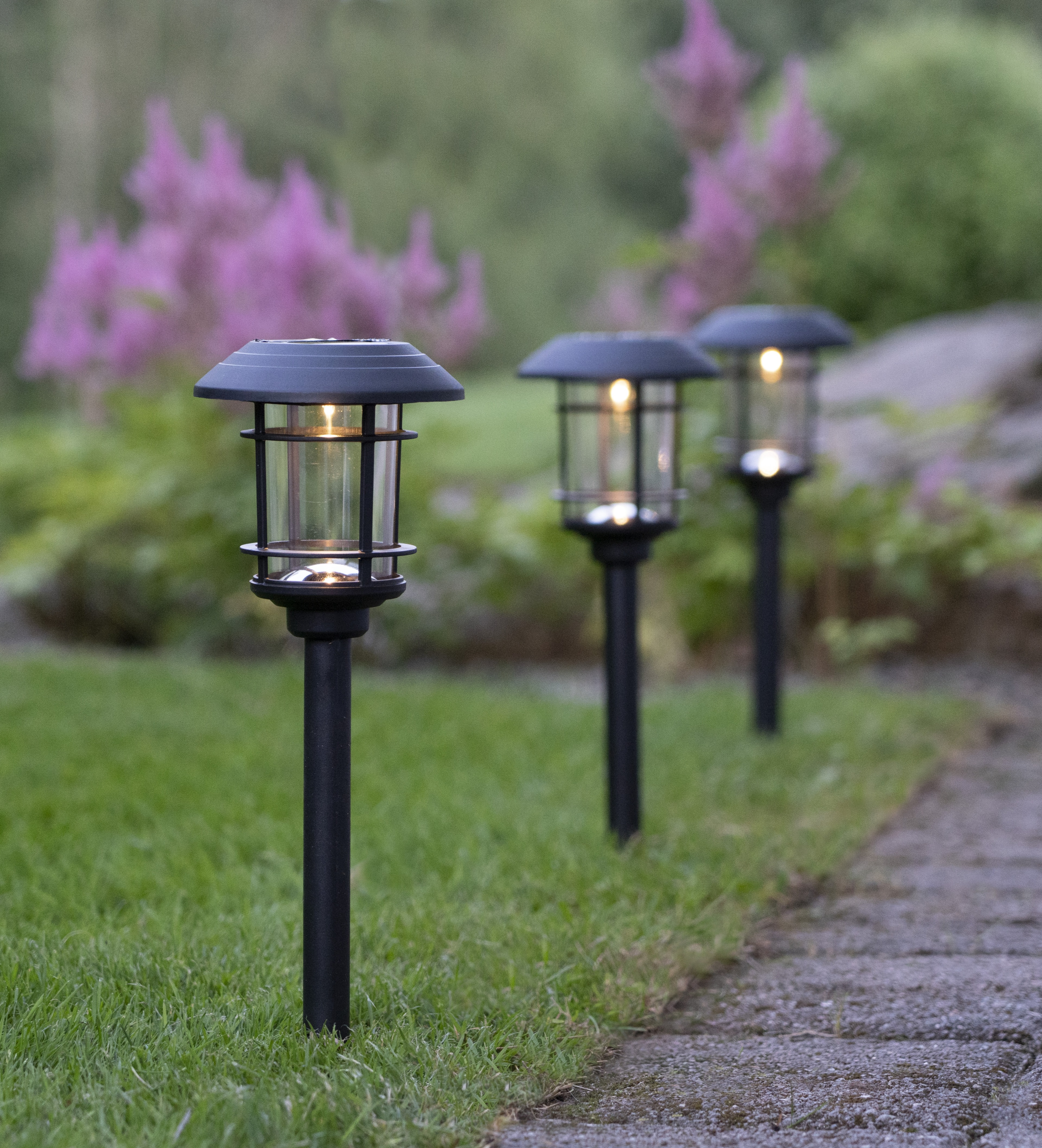 3-p solcellslampor Pisa för mark eller gräsmatta 34 cm. Pollare