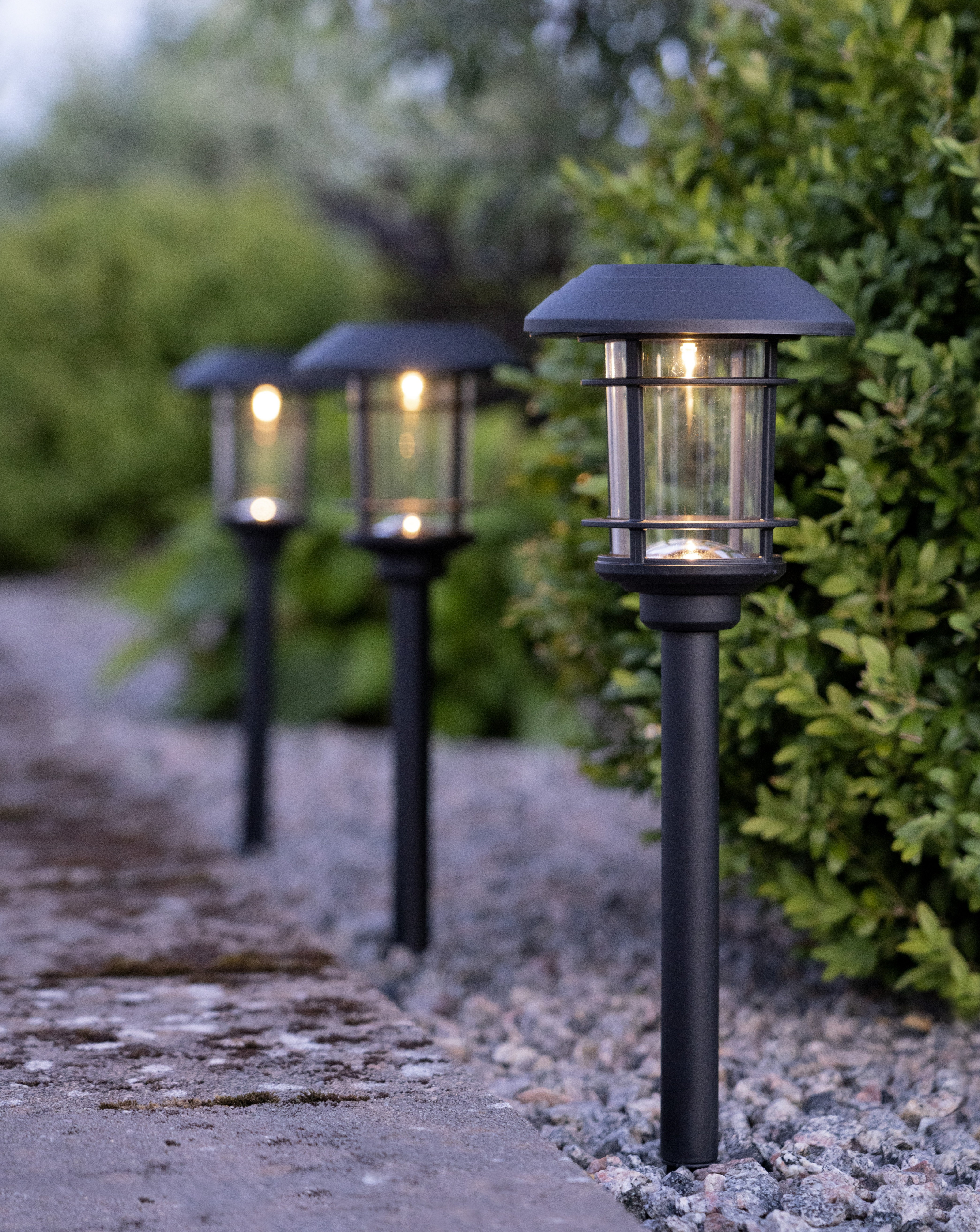 3-p solcellslampor Pisa för mark eller gräsmatta 34 cm. Pollare