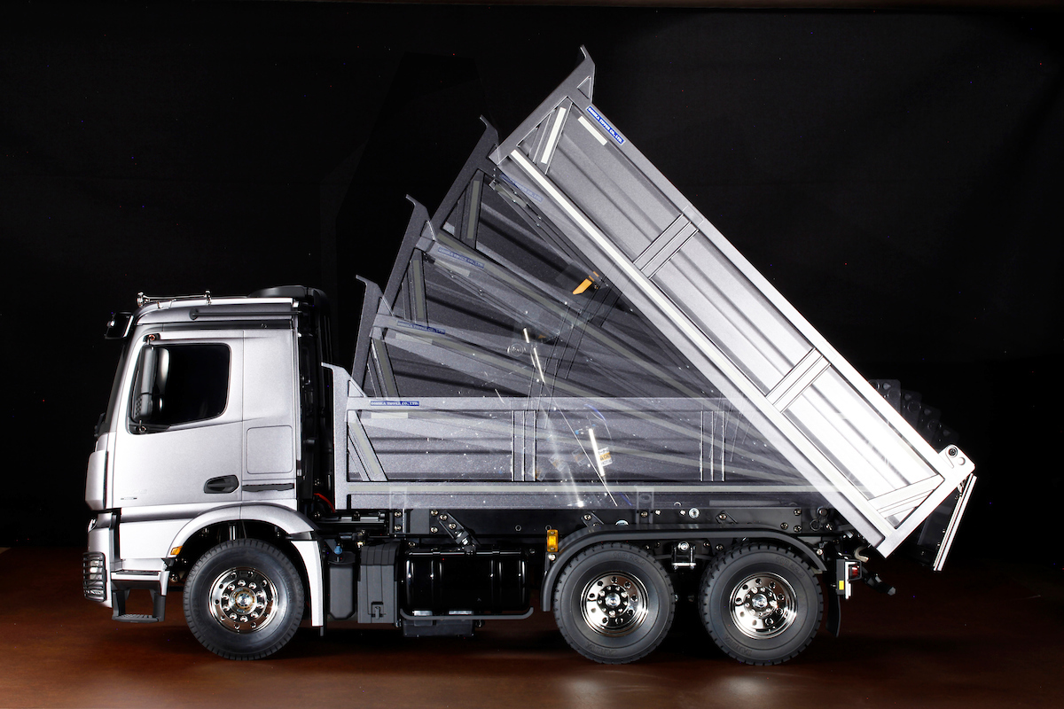 Tamiya 1/14 R/C Mercedes-Benz Arocs 3348 6x4 Tipper Truck 56357 - 4