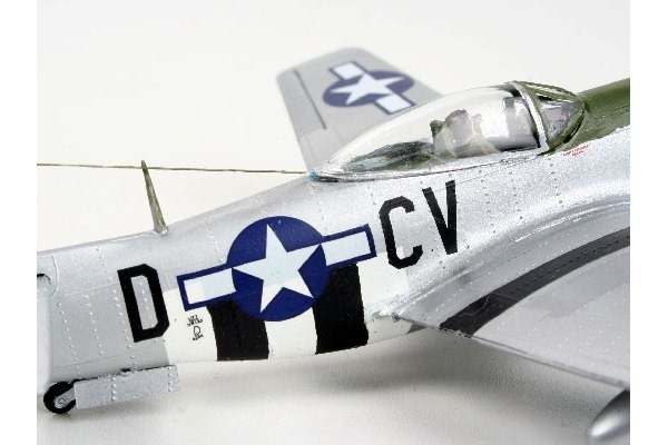 Revell 4148 P-51D Mustang - 5