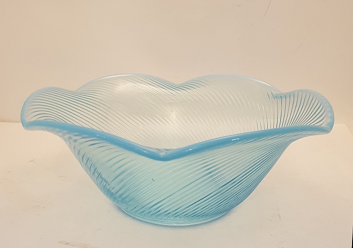 Afors Ulrica Hydman Vallien turquoise fluted bowl