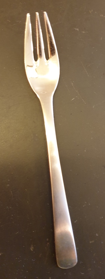 Steel line cake fork