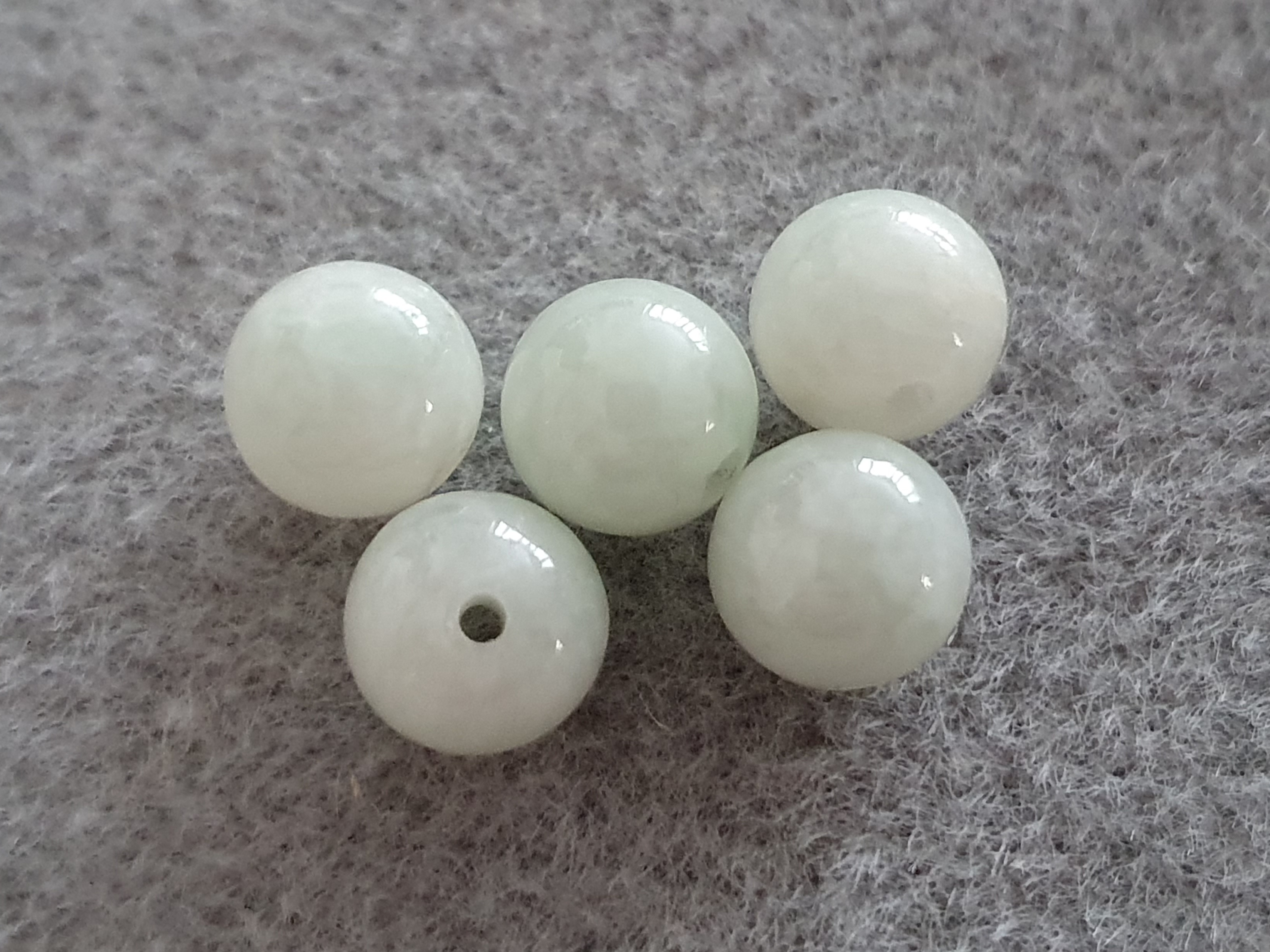Jadeit rund kula 8mm 5st/fp pris/fp
