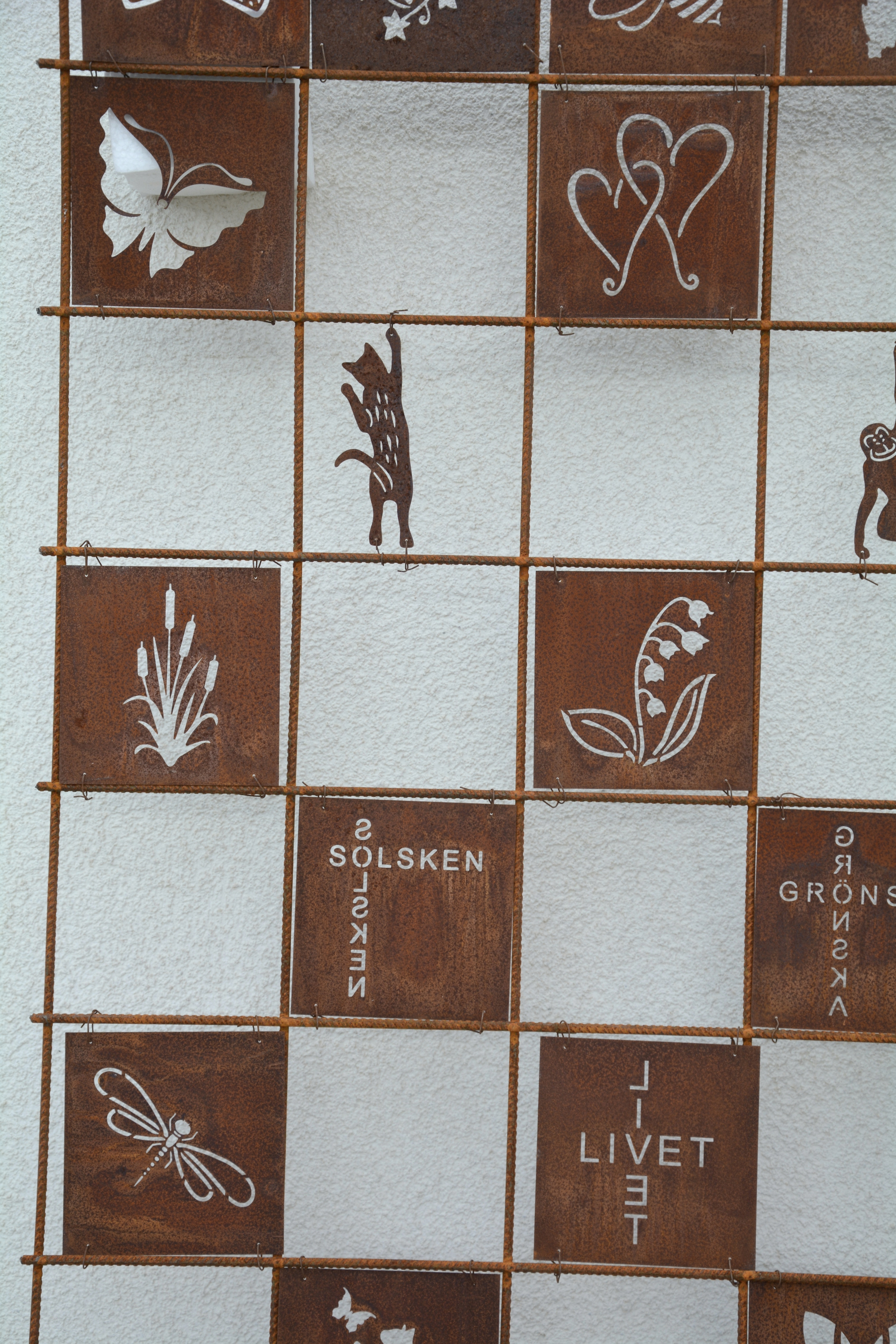 Rostig hängande KATT till armeringsnät 14 cm