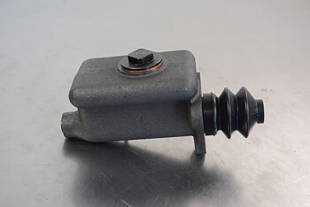 Master Cylinder Single Reservoir 39-48