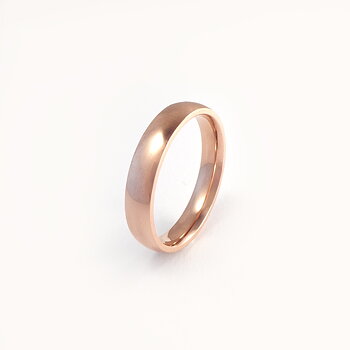 Glatt skinnende ring i roségullstål - 4 mm bred