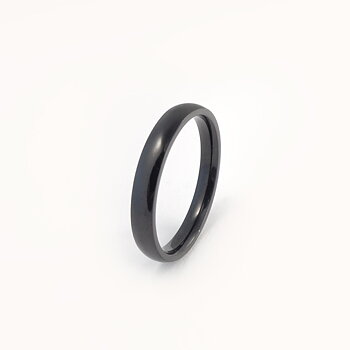 Glatt, skinnende ring i svart stål - 3 mm bred
