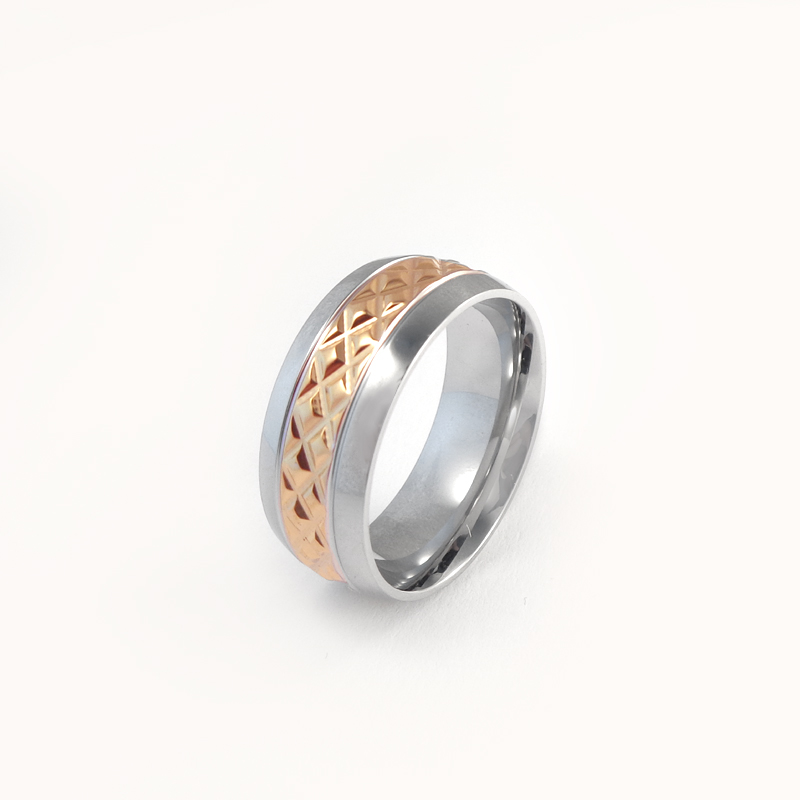 Tofarget ring i gull/stål - 8 mm bred