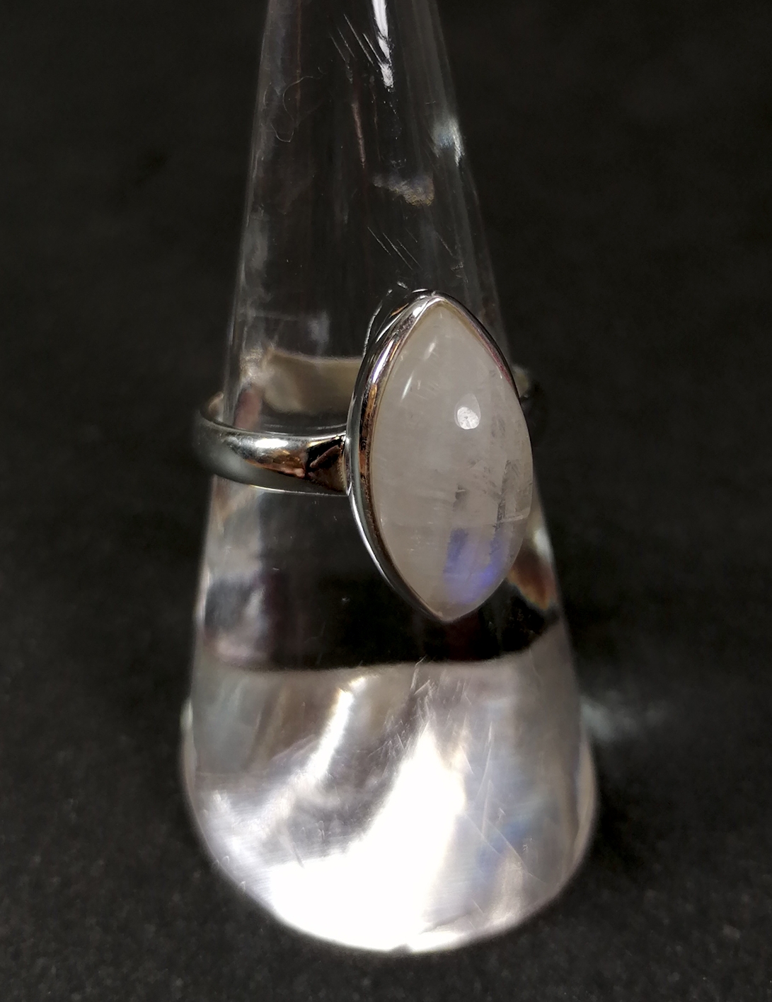 Silverring med mandelformad Cabochon och Månsten - 2