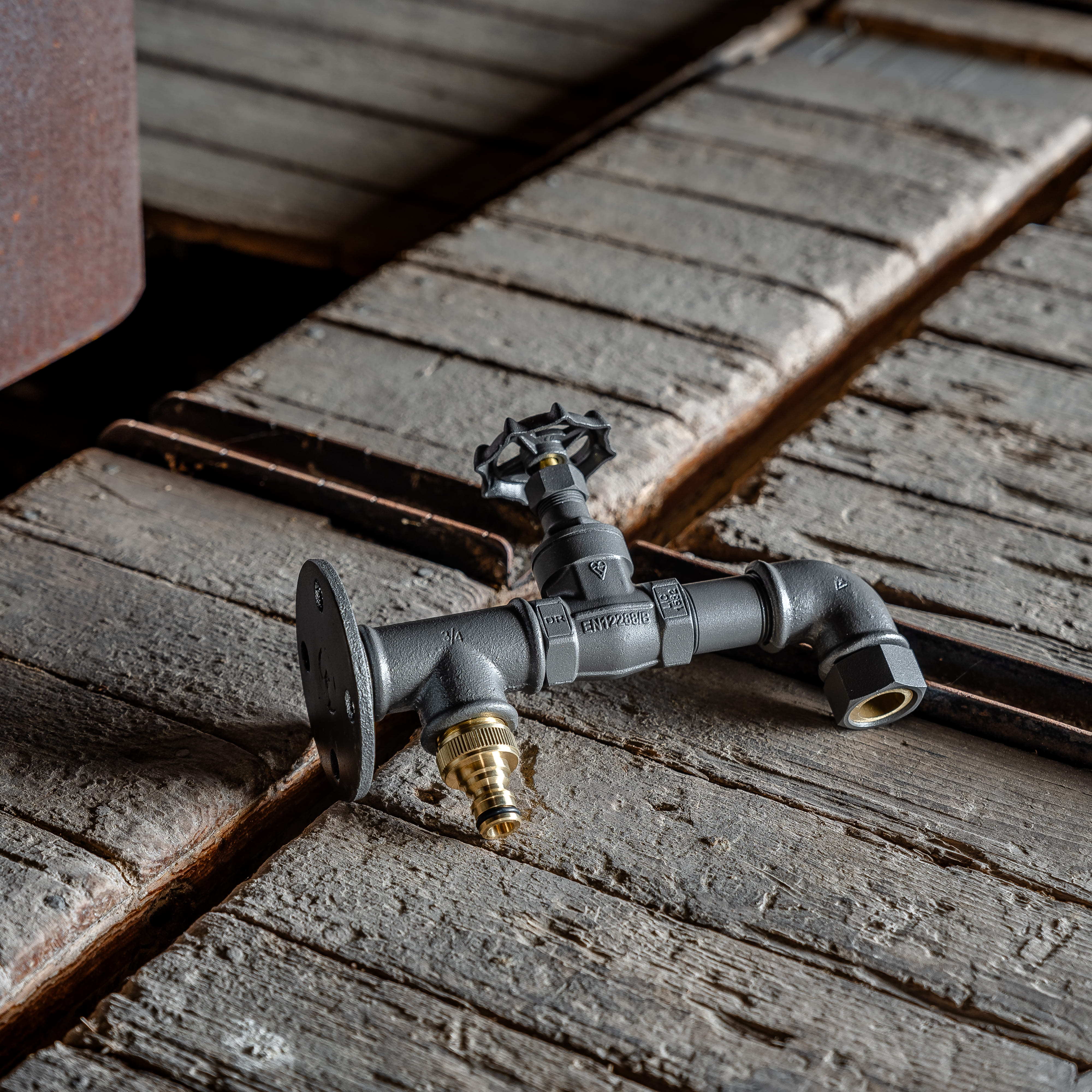 Garden tap - Grey