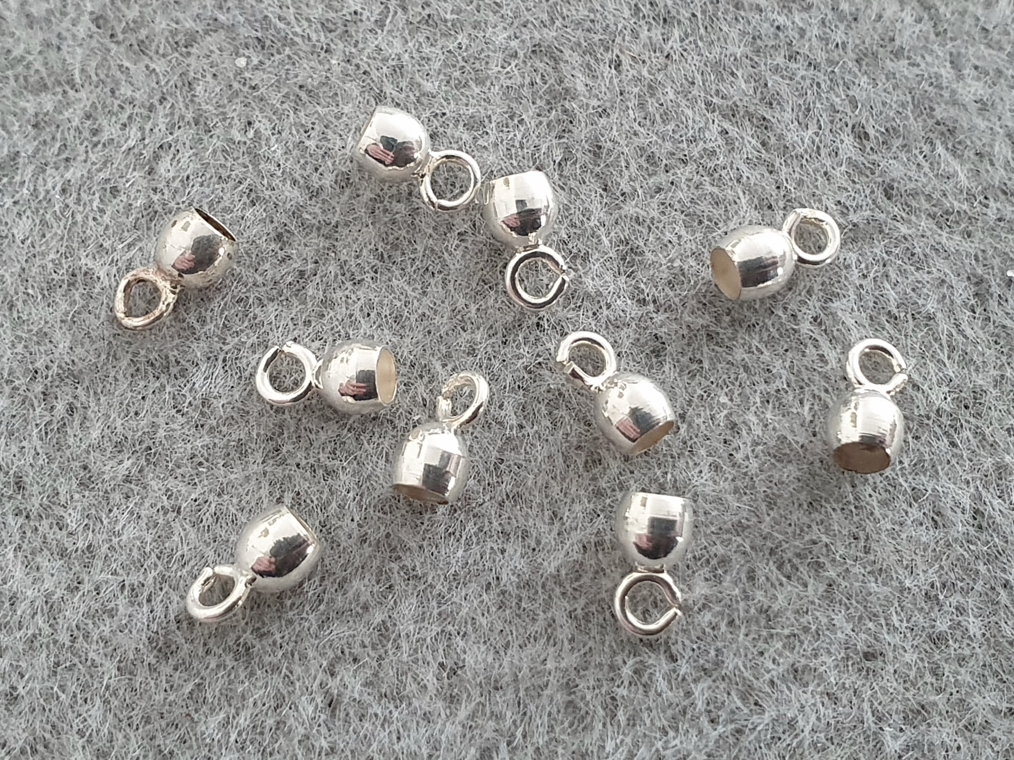 Knut Dobb 3,5mm ( öppning ca. 2,3mm ) öppen fästring 10st/fp Pris/fp 925-silver