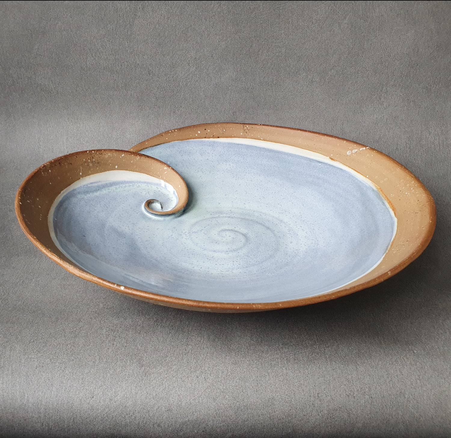 Flow bowl, pale blue with swirl No 6 - 2