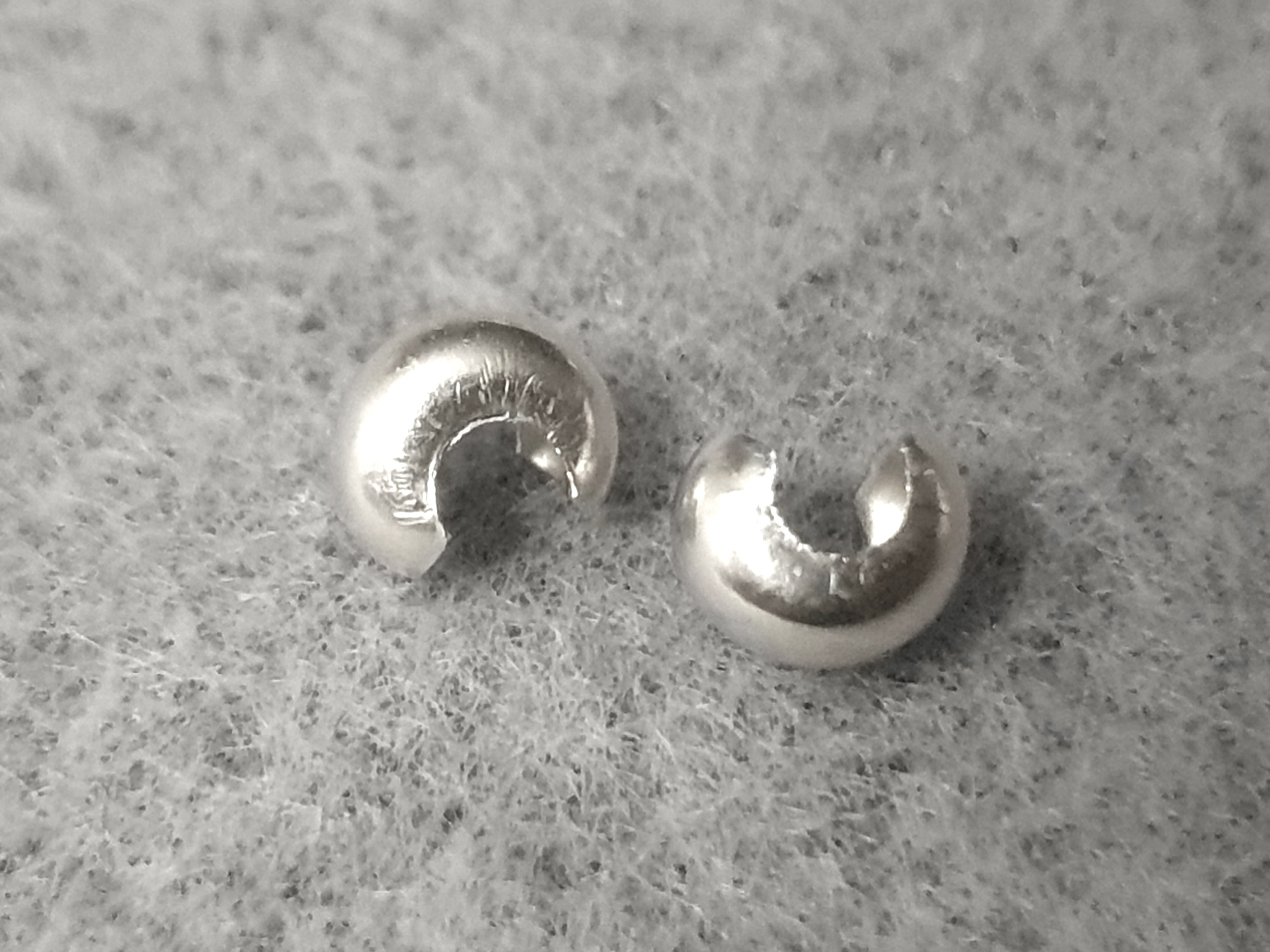 Klämtubskåpa 4 mm 2st/fp Pris/fp 925-silver ( större öppning )