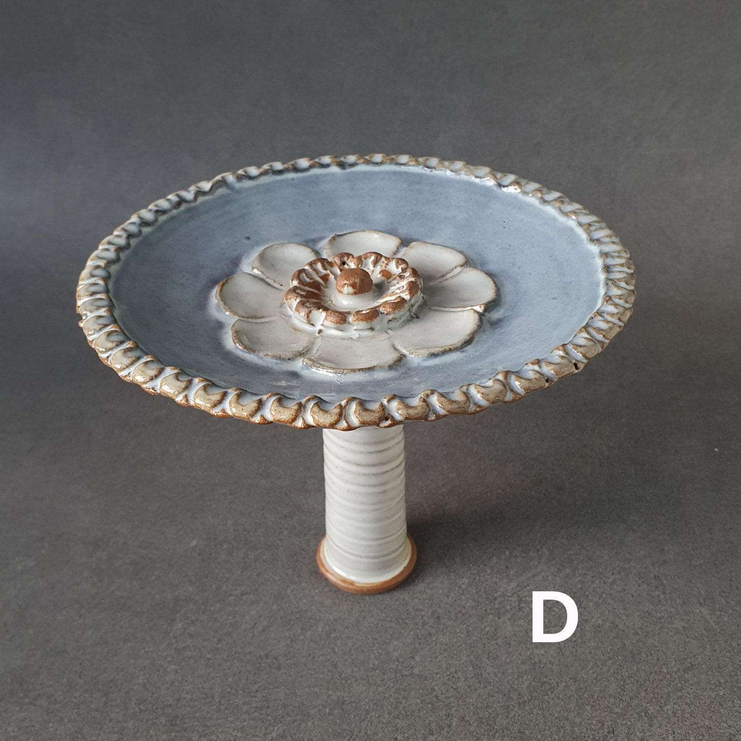 Insects drinking dish - 8