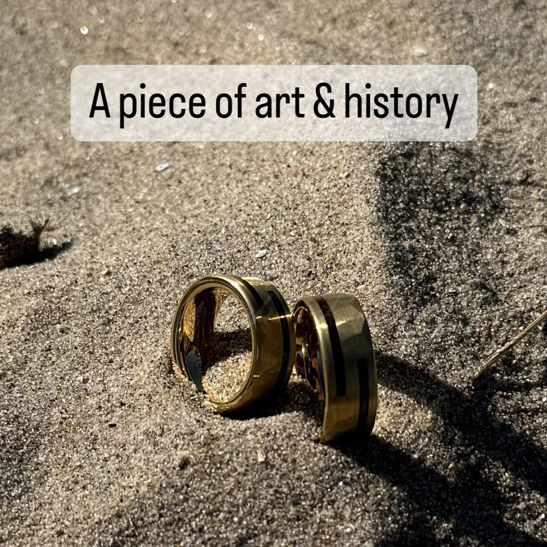 Ring Tungsten Gold Dinosaur Bone Crushed Meteorite Goldrex a piece of art & history Unique Luxury Tungsten ring Var Design Fint och Billigt