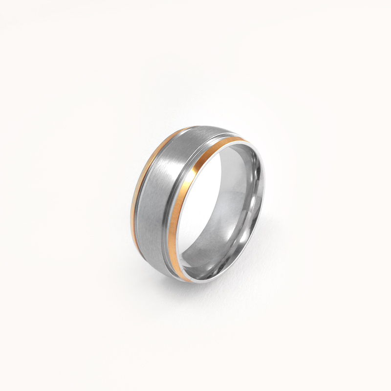 Glansandi og mattur hringur úr gulli / stáli - 8 mm breiður