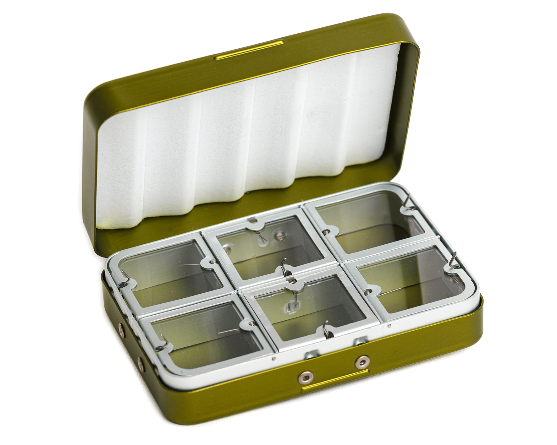 Fly box with both foam and compartments allowing easy sorting