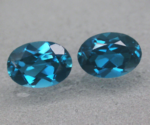 Piedras preciosas de topacio azul Londres natural de talla ovalada a juego