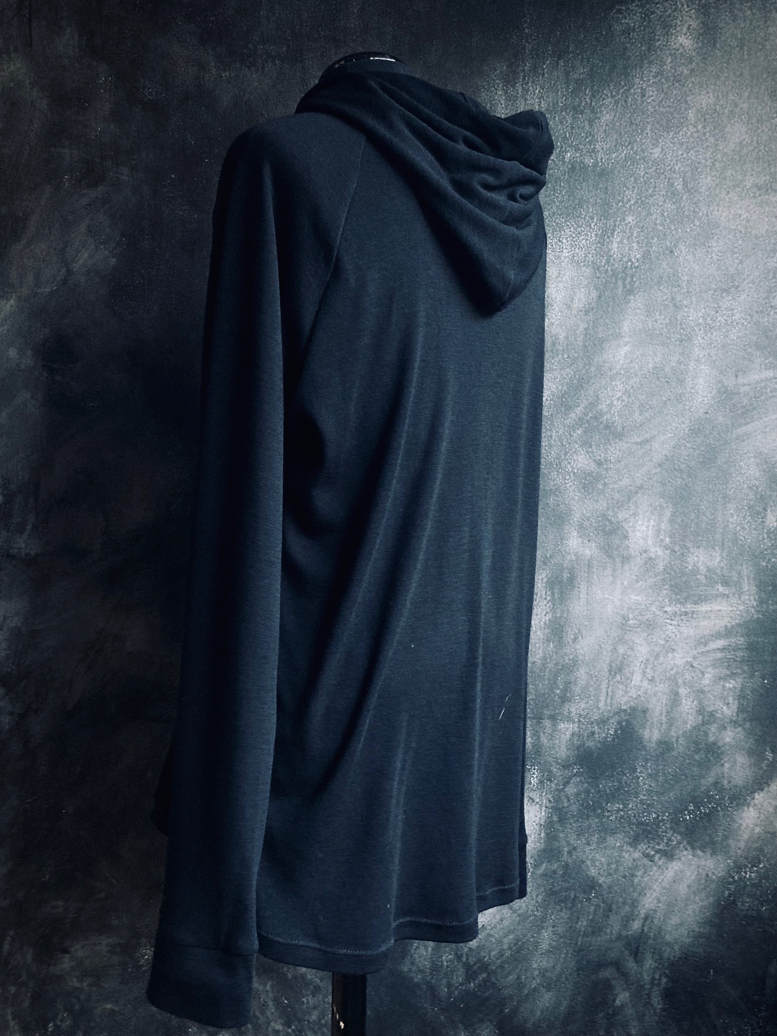    THE HOODIE - 3