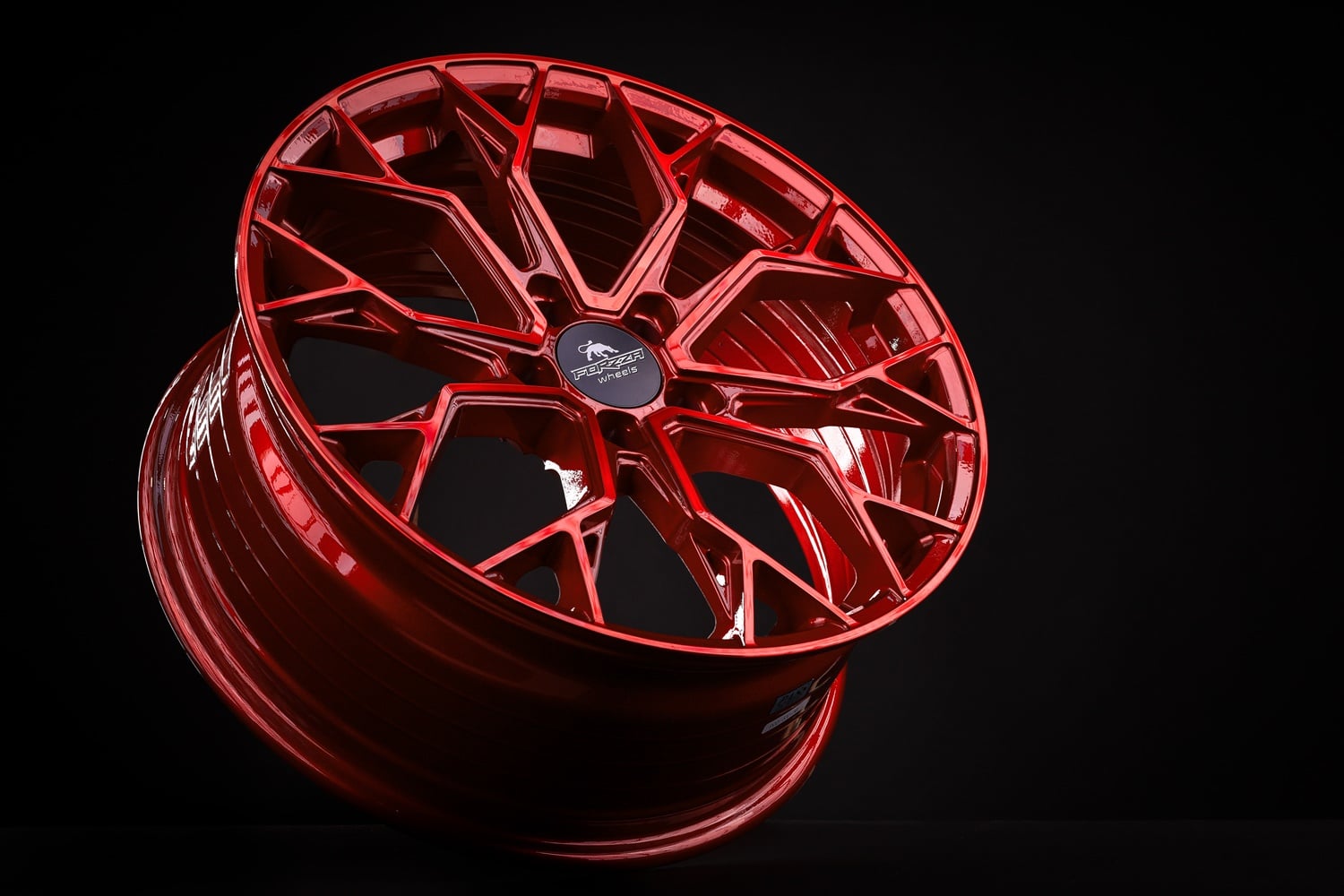 20" Forzza Titan Candy red 5x112 - 3