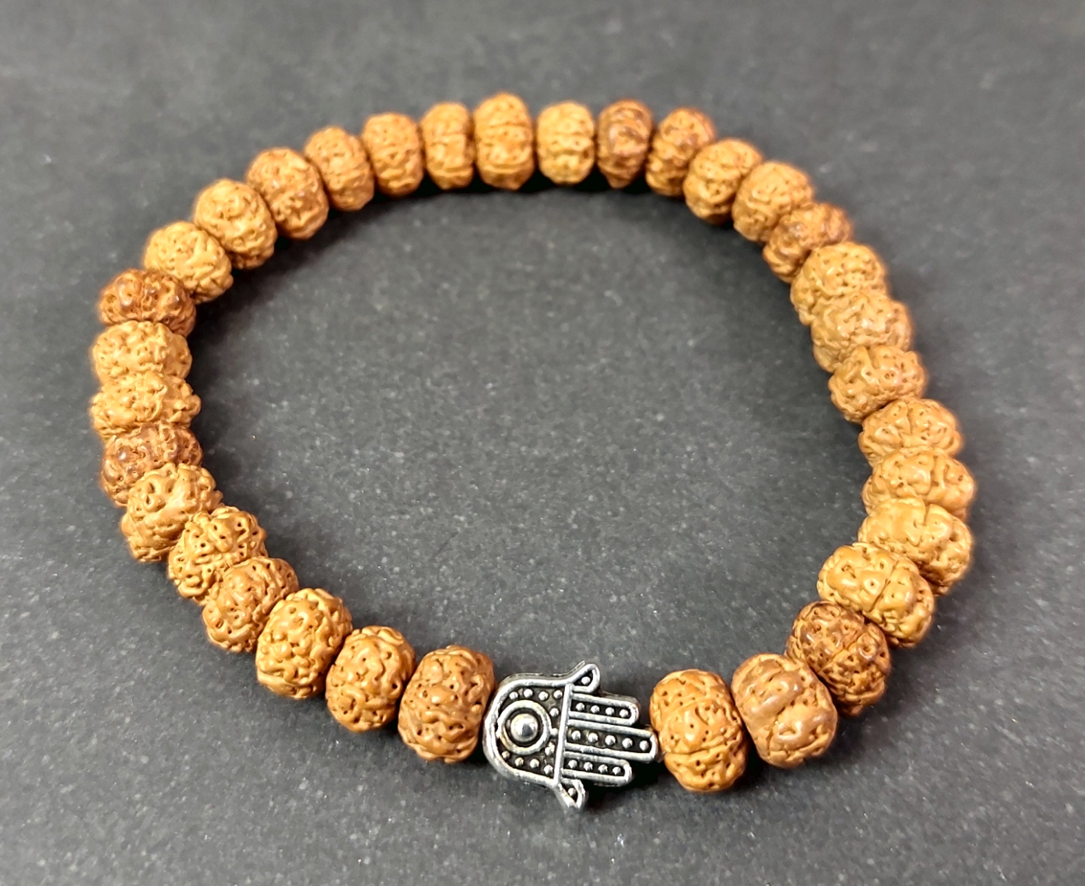 Rudrakshafrön Armband med Fatimas Hand
