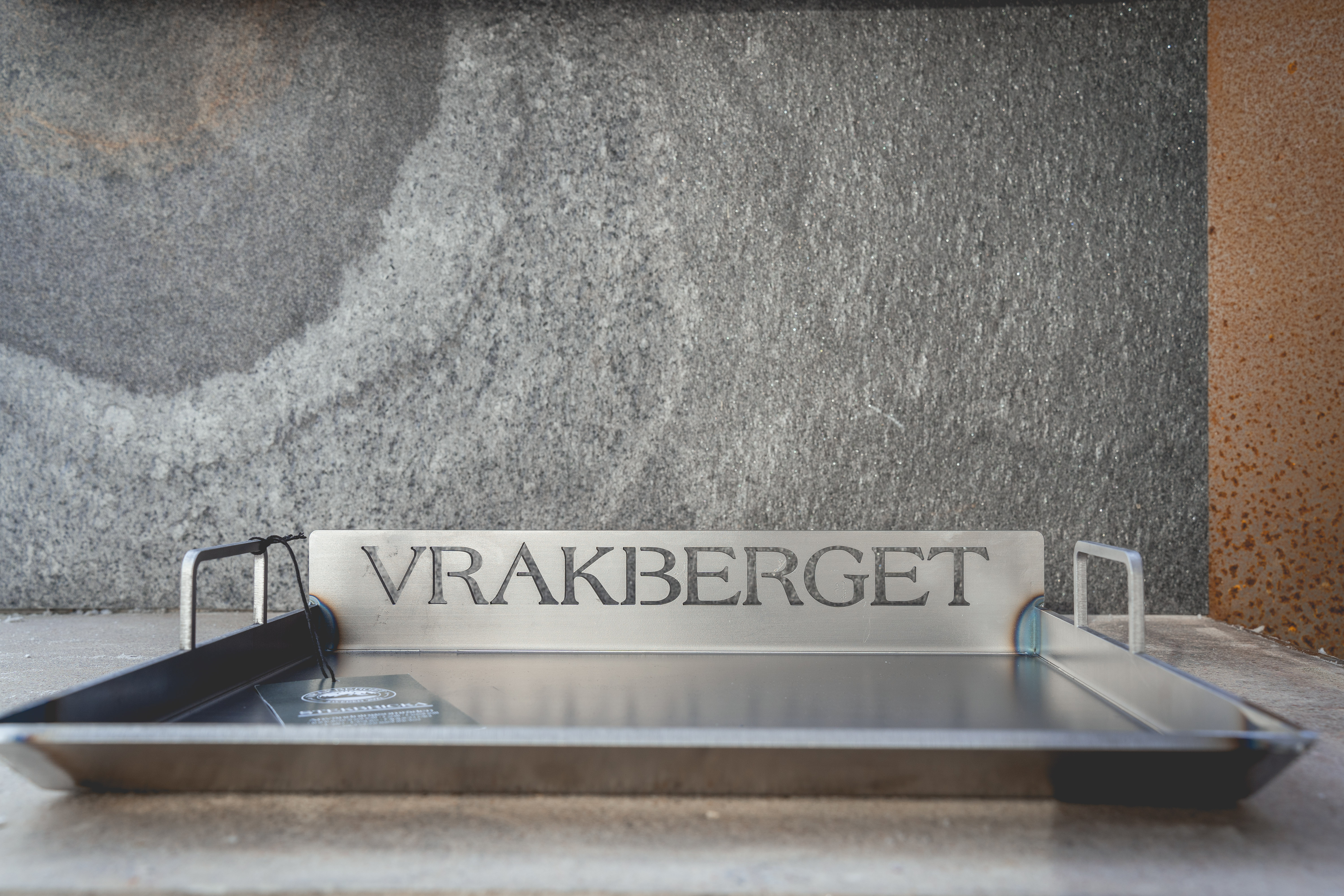Vrakberget Vikingsborg Stekbord Kolstål 39 x 34 cm