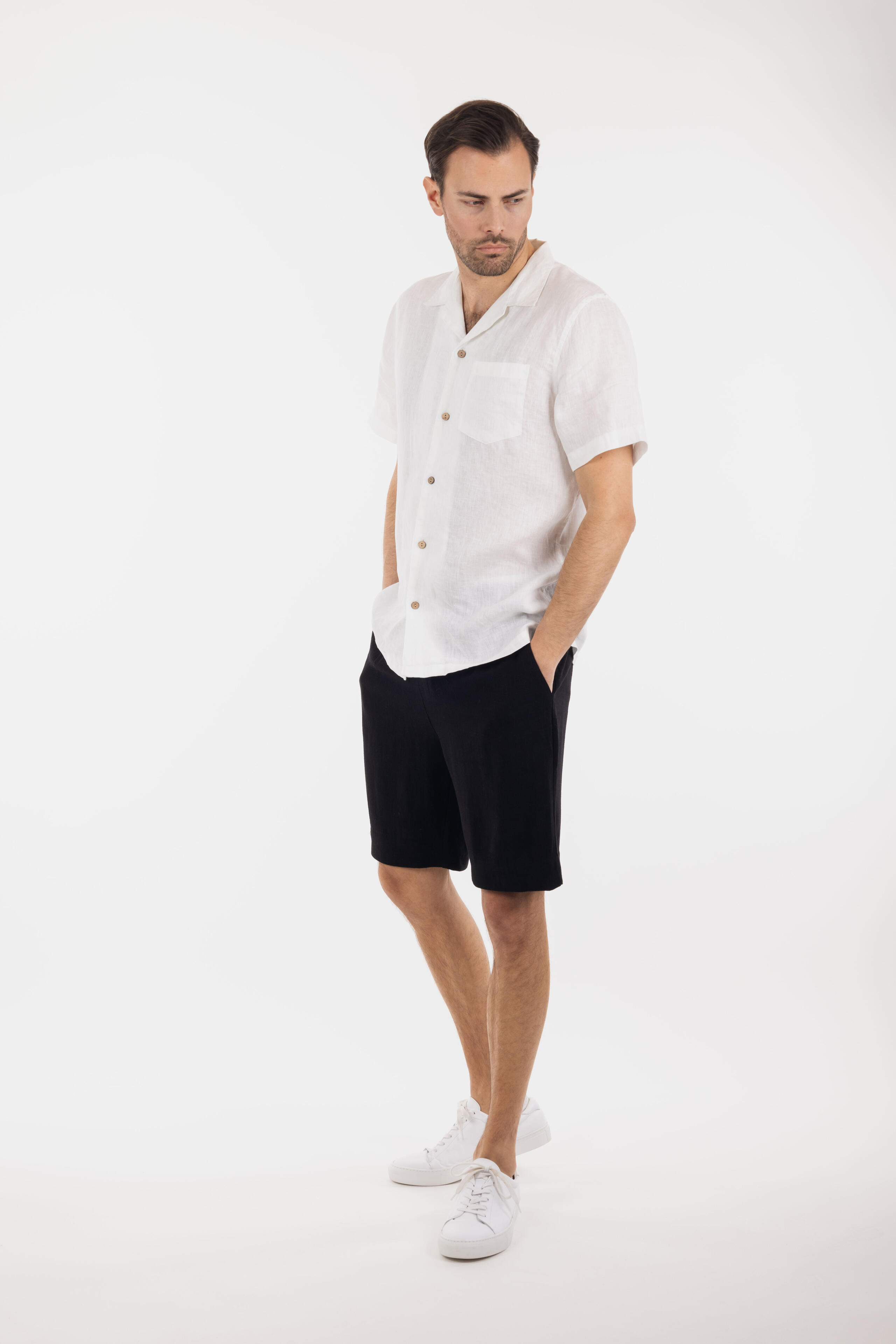 Urban Pioneers - Joel Shorts - Black