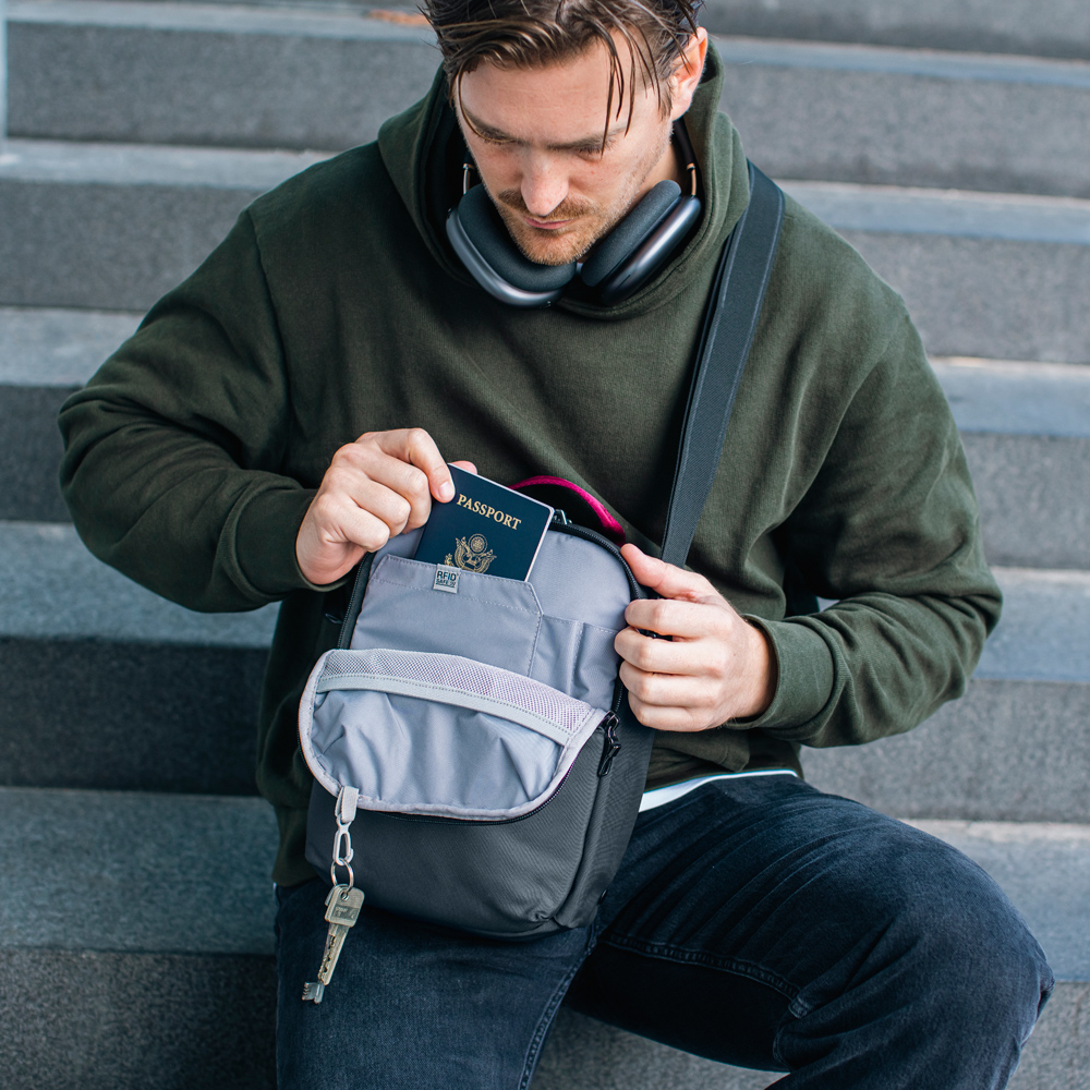 Stöldsäker väska - PACSAFE Metrosafe X Anti-Theft Vertical Crossbody Slate - 2