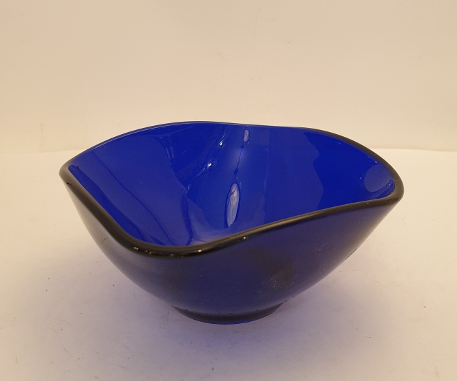 Gullaskruf  blue bowl square