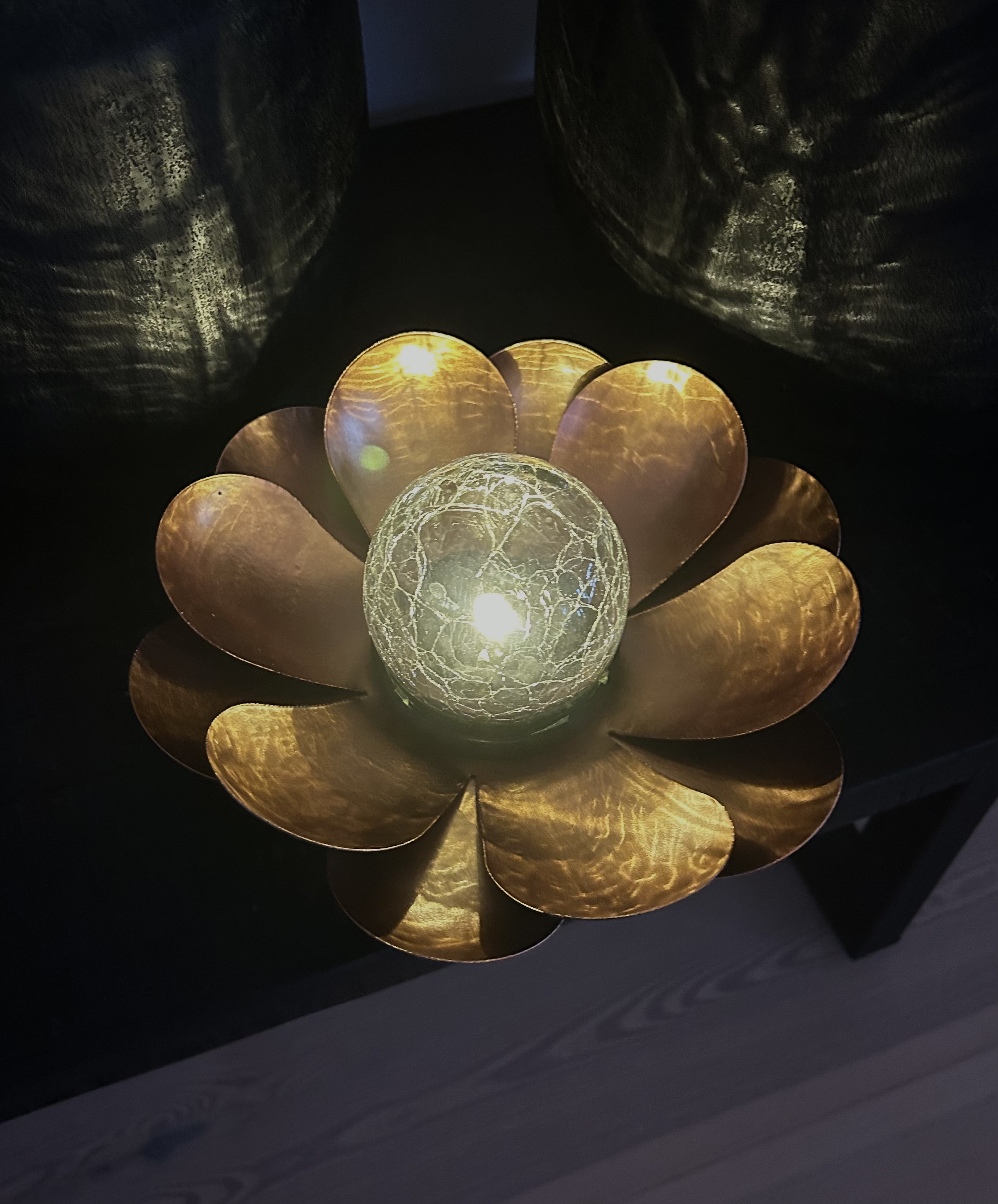 Solcellslampa Lotus i metall 21 cm - 3
