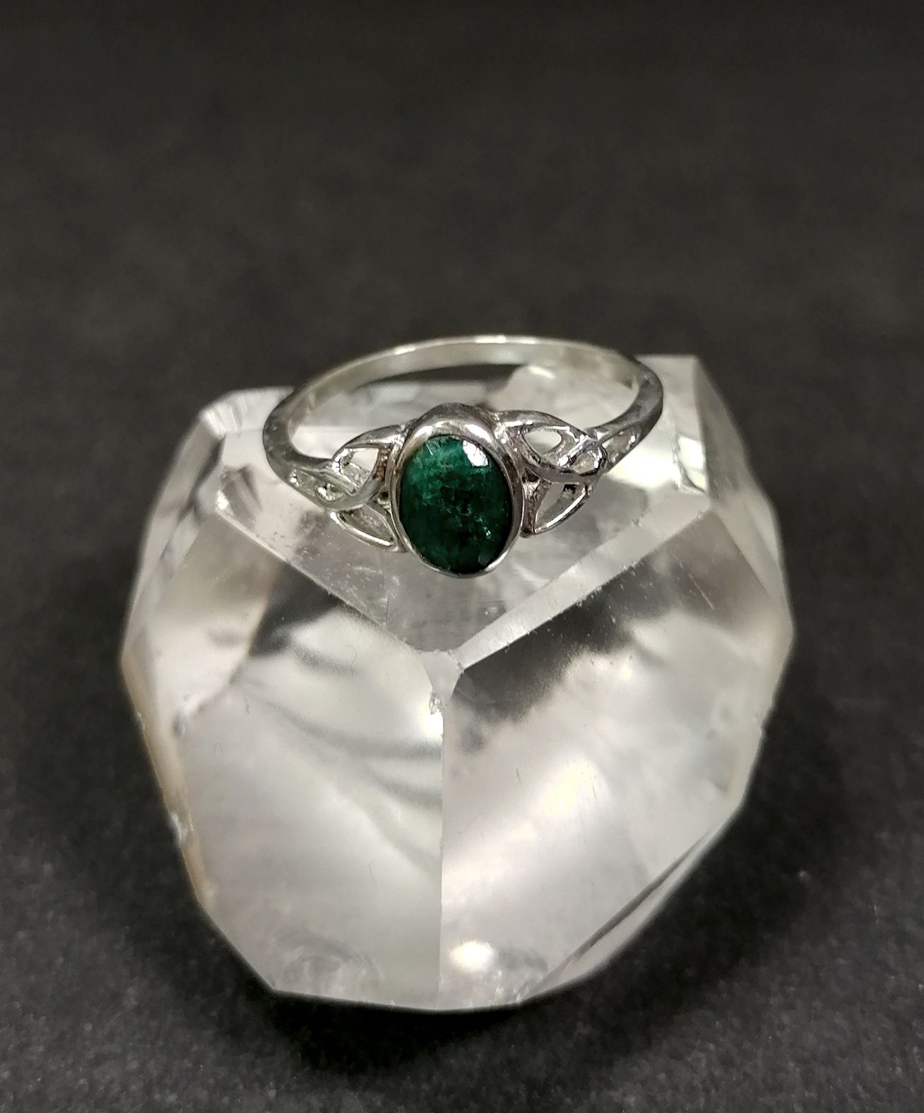 Silverring med Triquetra och Cabochon i olika stenar - 6