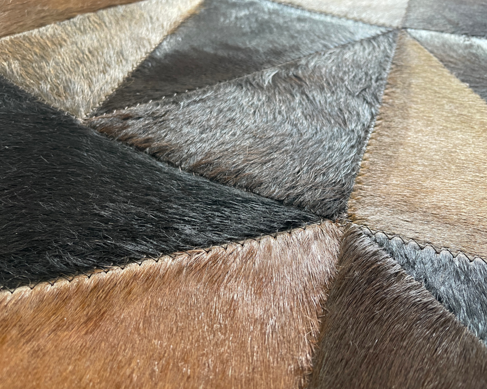 Premium Cowhide Nouveau tapis en cuir de vachette patchwork. Design exclusif