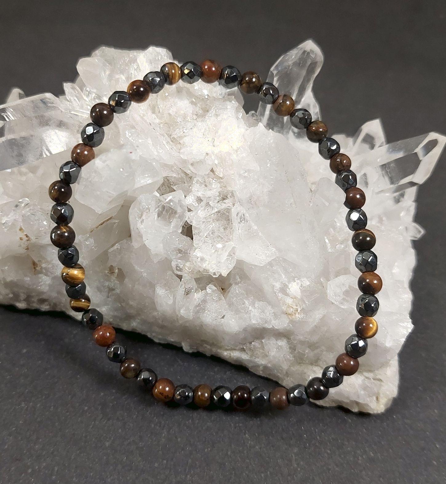 Tigeröga med Hematit Armband - 4mm Pärlor