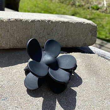 Annica Vallin - Hårklämma L Flower Black 