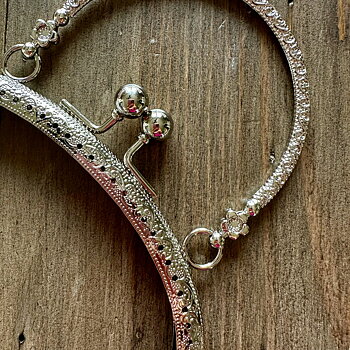 Väskknäppe med handtag, blankt silver (16,5 cm)