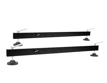 Outriggers for rigging frame