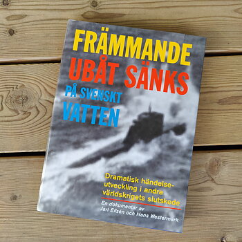 Främmande ubåt sänks på svenskt vatten av  JarlEllsén  / Hans Westermark 