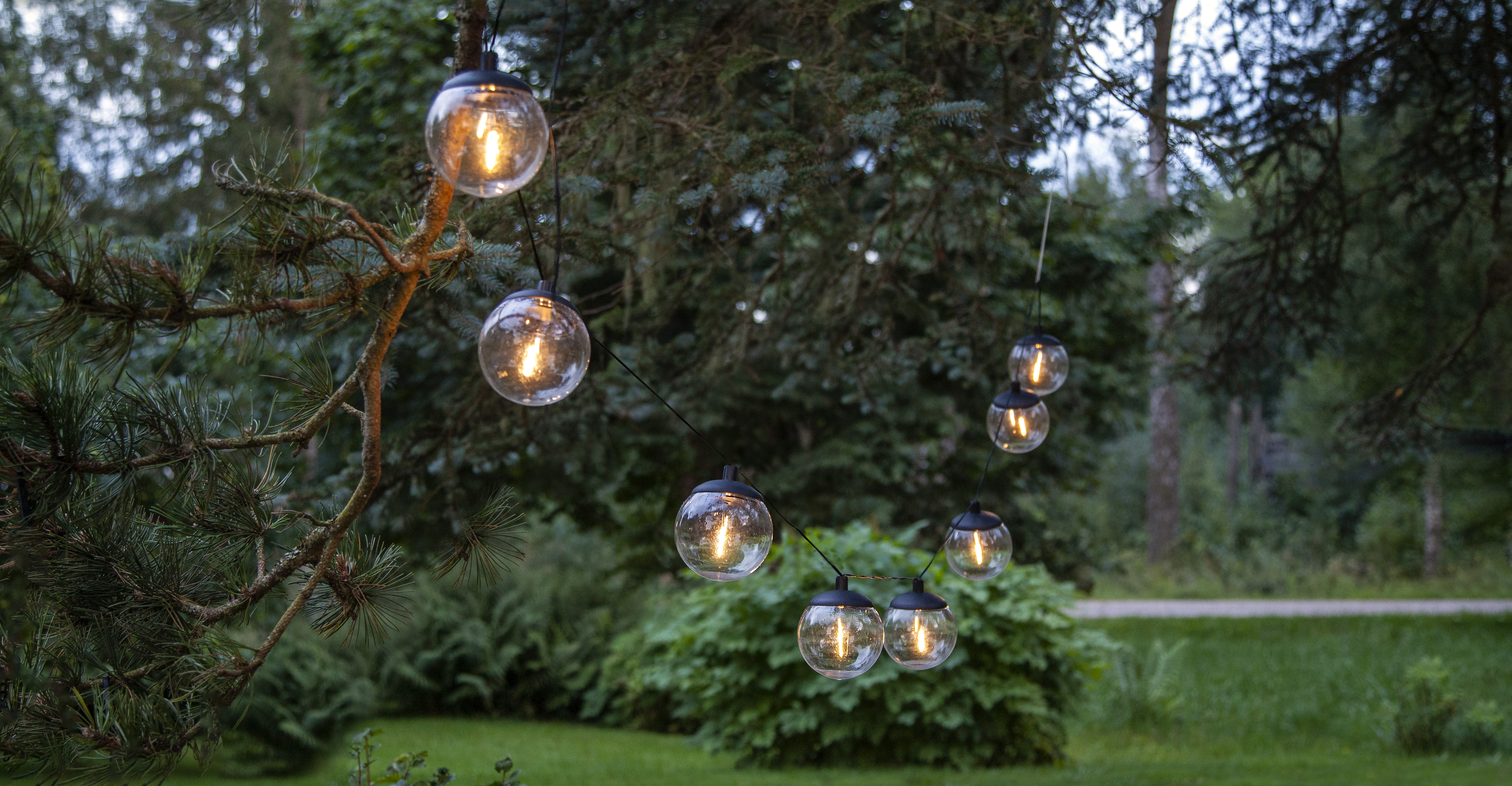 Ljusslinga Globe 210 cm. Solcells lampor. Solcellsslinga