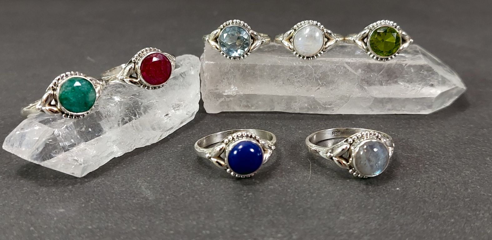 Silverring med Cabochon i olika stenar