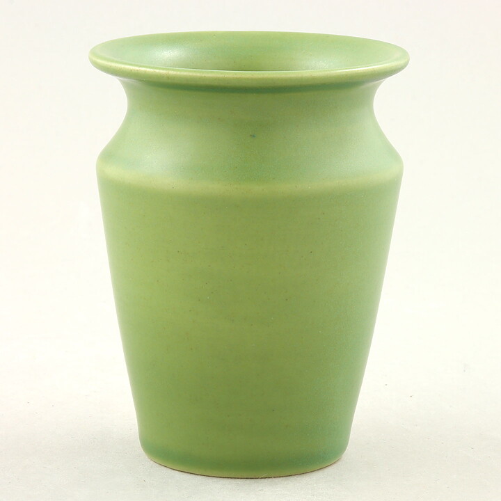 トボスタジオ  一点もの  緑色のベース  10cm  1950年代