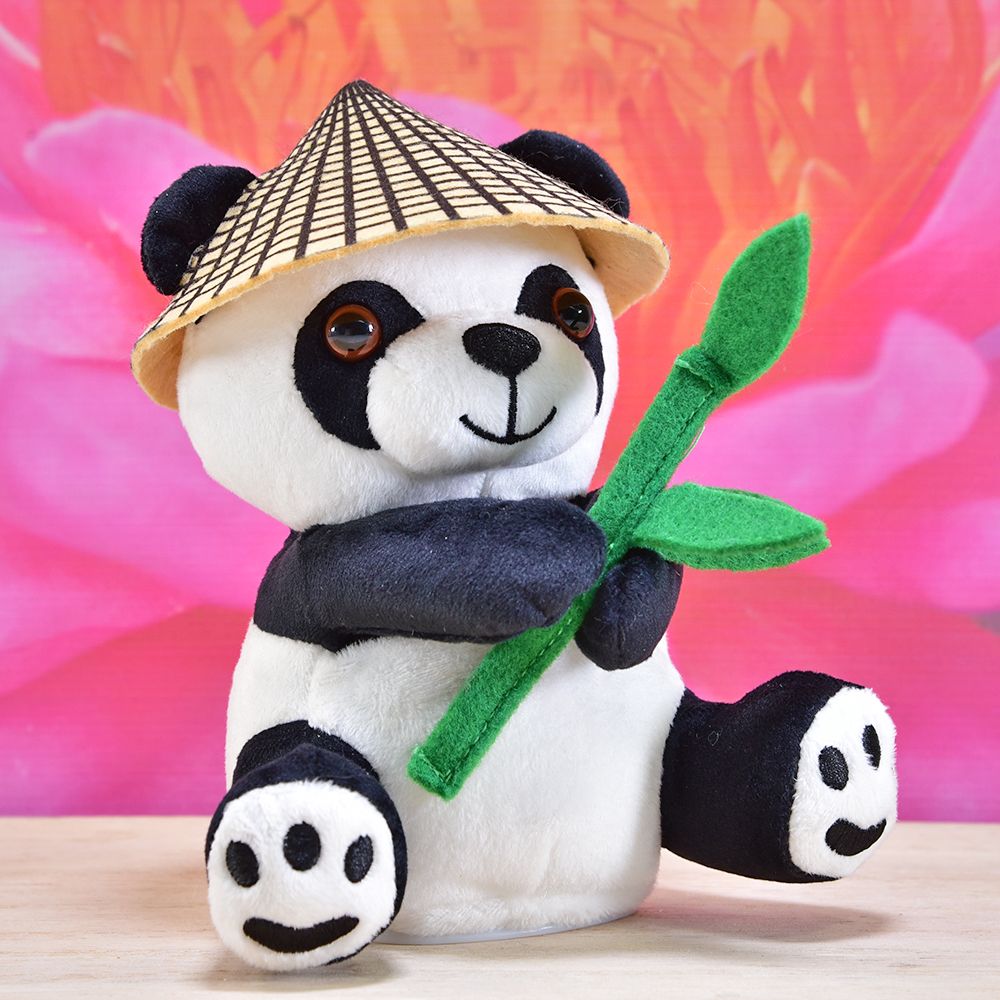 Härmdjur, Panda Bao Bao med hatt och bambu