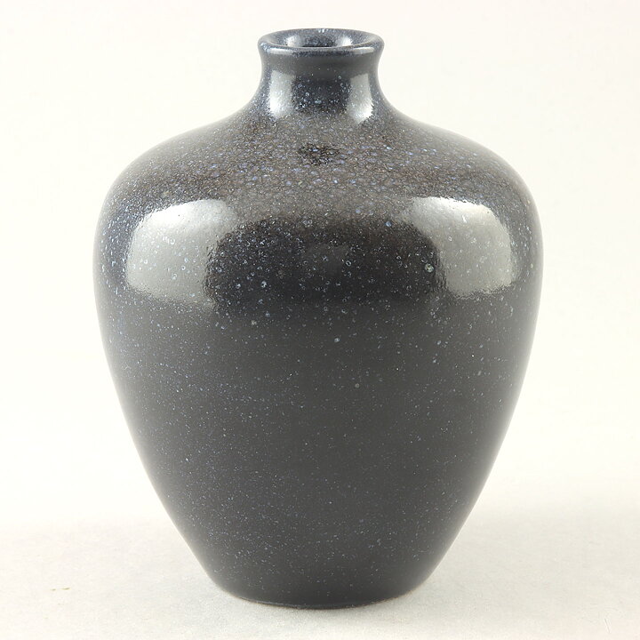 トボスタジオ  一点もの  黒色のベース  10cm  1950年代