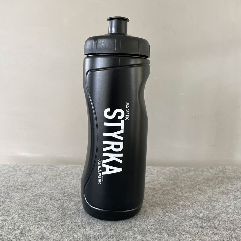 Sportflaska – Styrka, svart