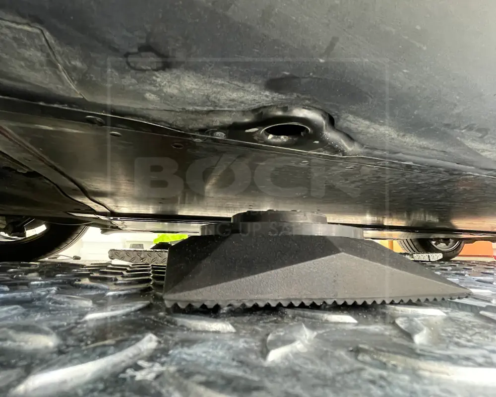 Lyftkloss för Tesla model 3 och Y 135 x135 x 42 mm - 5