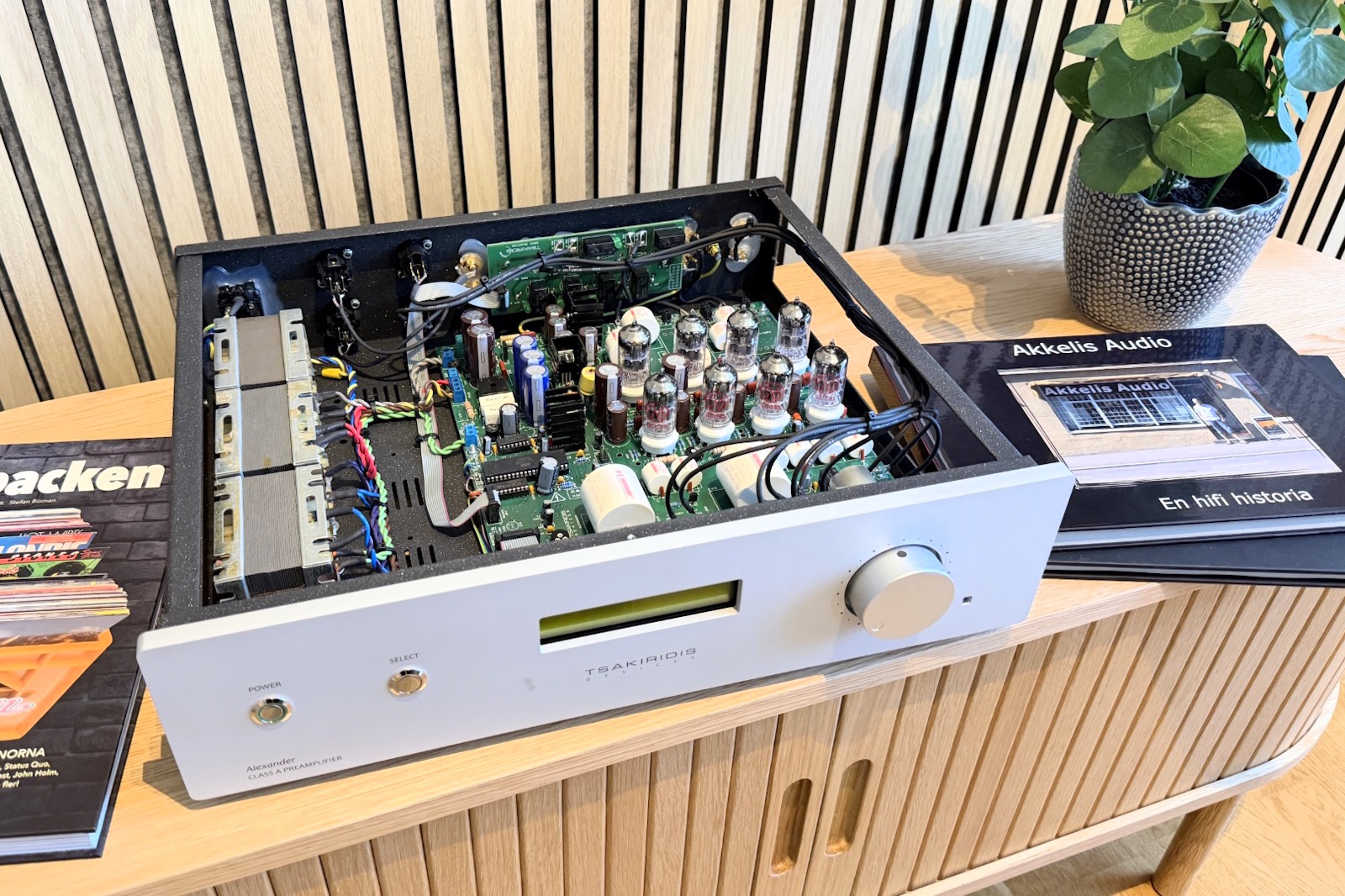 Tsakiridis Devices Alexander - Rörförsteg med RIAA - 2