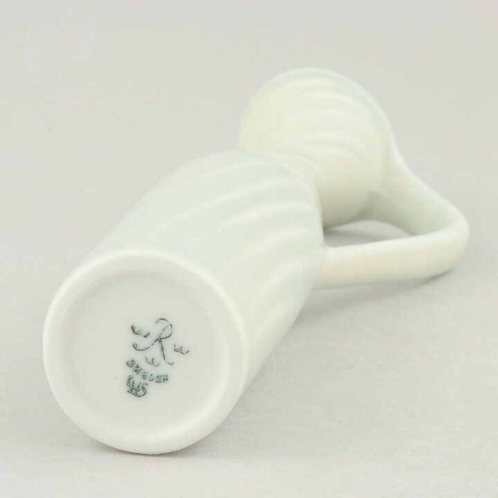 カールハリー・スタルハーネ  スレンダーな白いベース  (17cm)  1950年代
