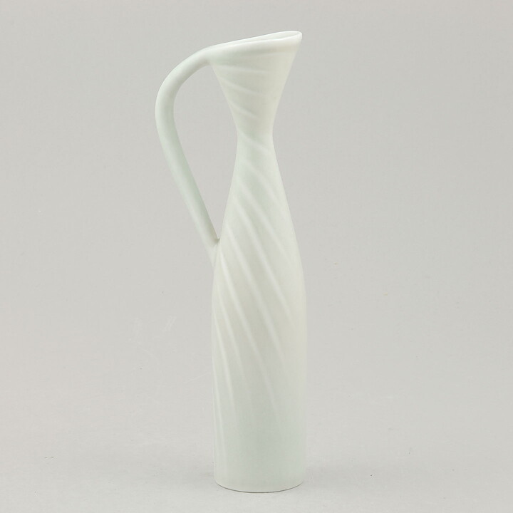 カールハリー・スタルハーネ  スレンダーな白いベース  (17cm)  1950年代