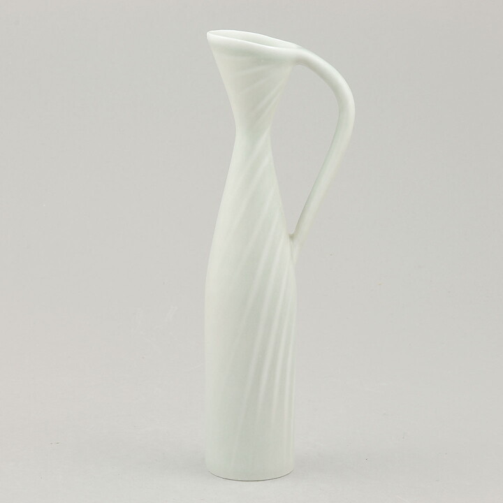 カールハリー・スタルハーネ  スレンダーな白いベース  (17cm)  1950年代