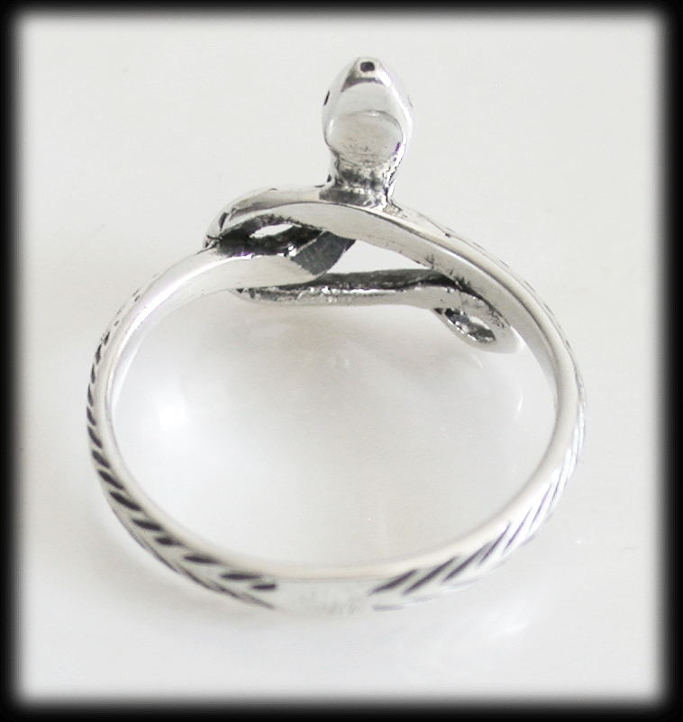 Liten nätt orm ring i Äkta silver. - 4